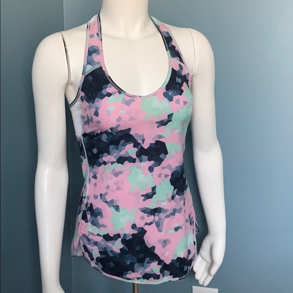 Lululemon shirt lot size 2 - Picture 4 of 16